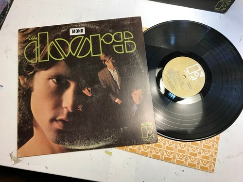 The doors debut self - doors,